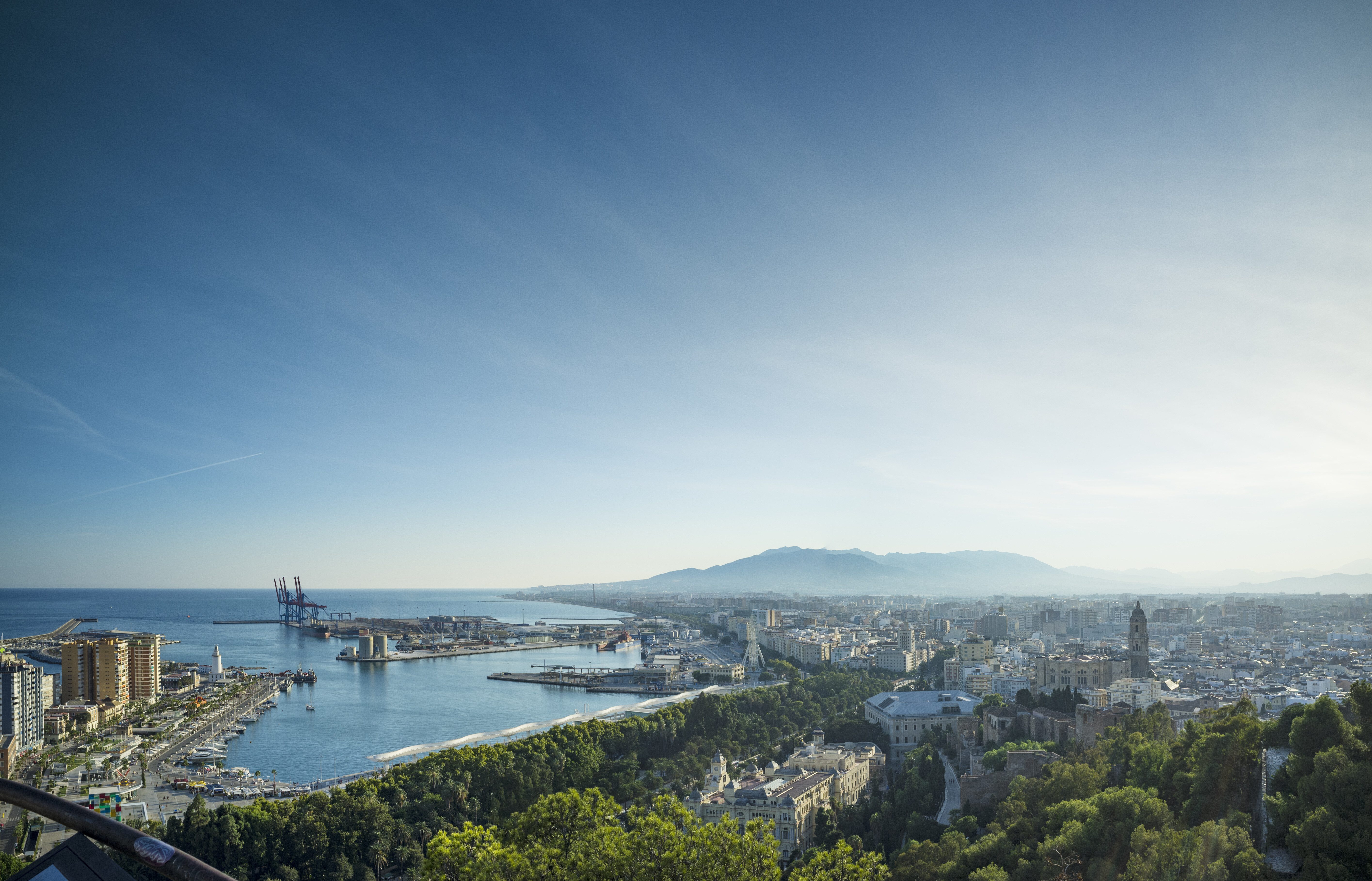 Mountain view of Port of Málaga
